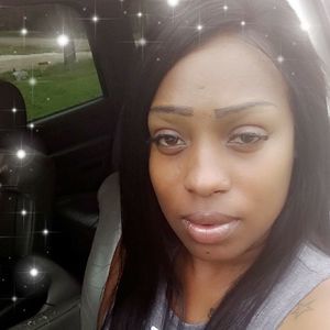 Meet your Posher, Deborah bossdup